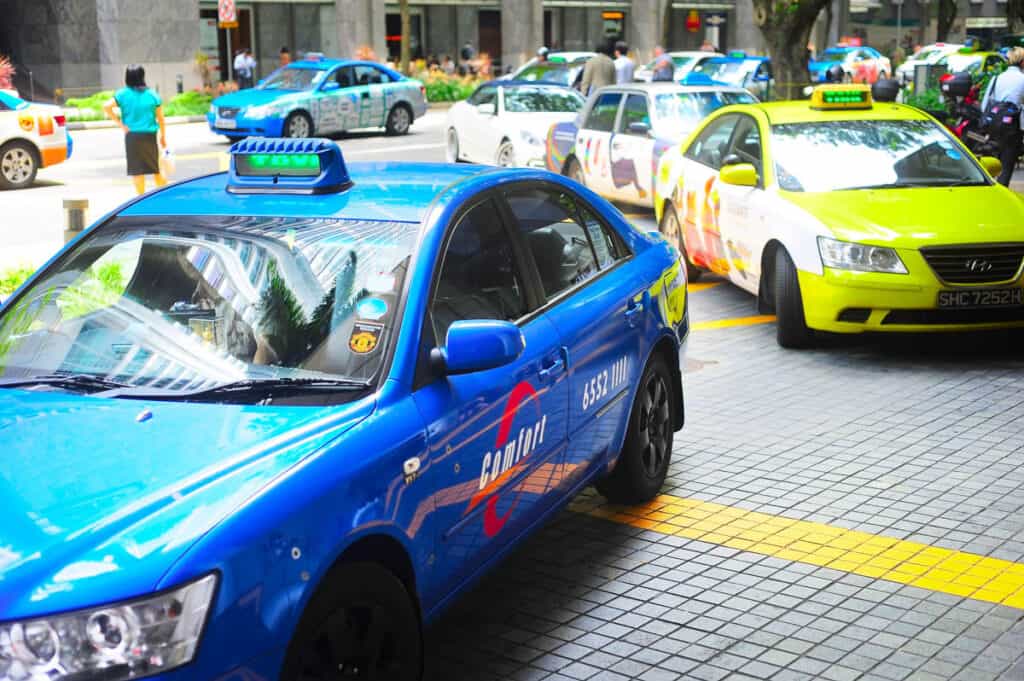 Taxis at Taxi stand in Singapore. 