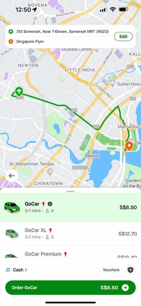 Screenshot of Gojek app showing a taxi booking.