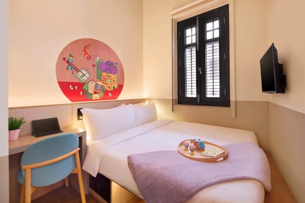 lyf Chinatown Singapore bedroom.